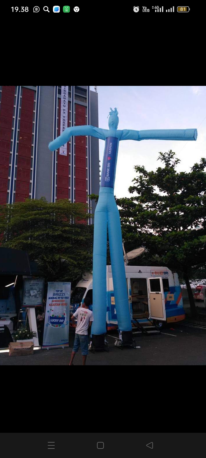 Sky dancer Bank BRI